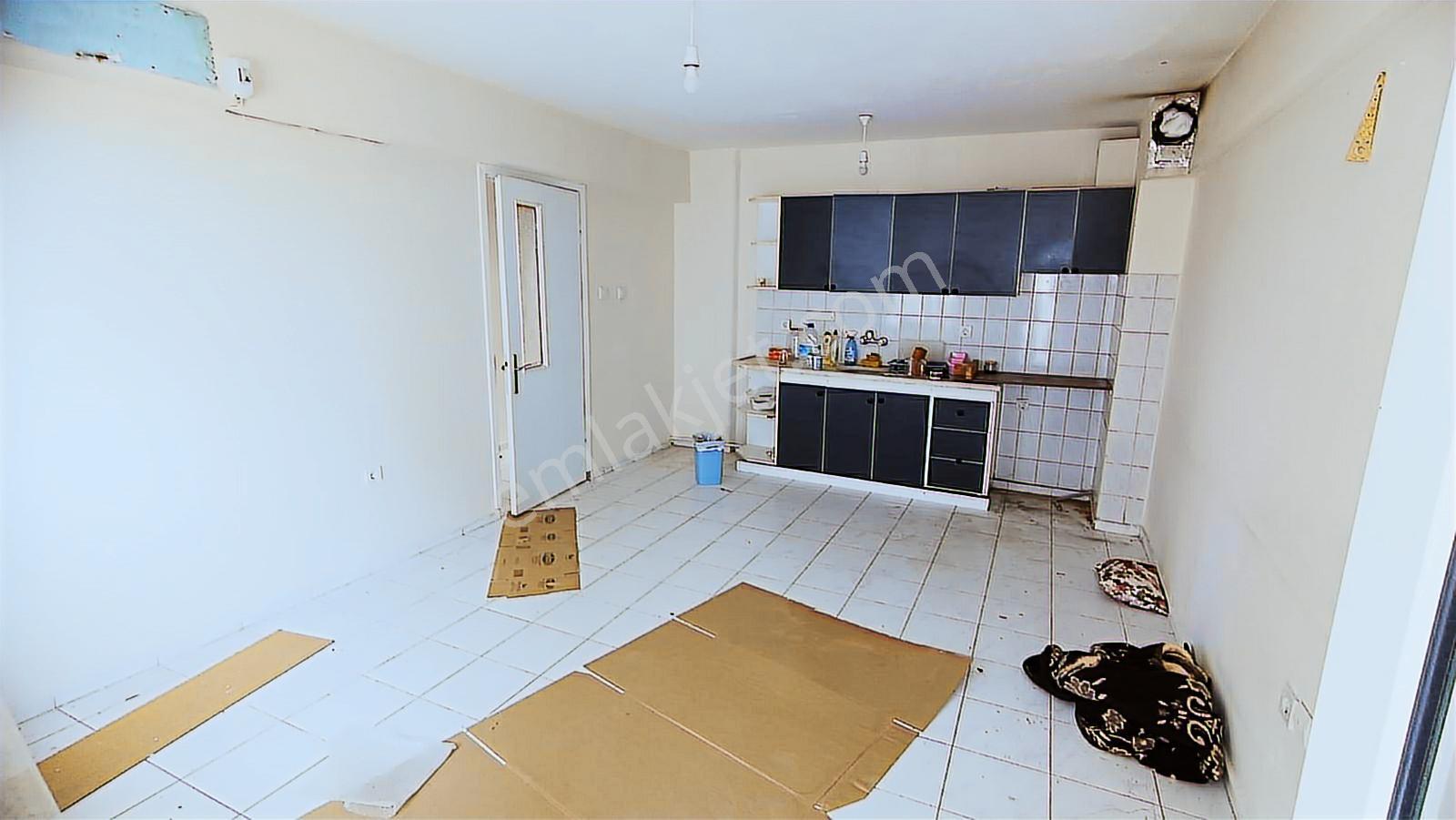 Ayvalık Sarımsaklıda Mükemmel Konumda Denize Sıfır Satılık Daire - Görsel 5