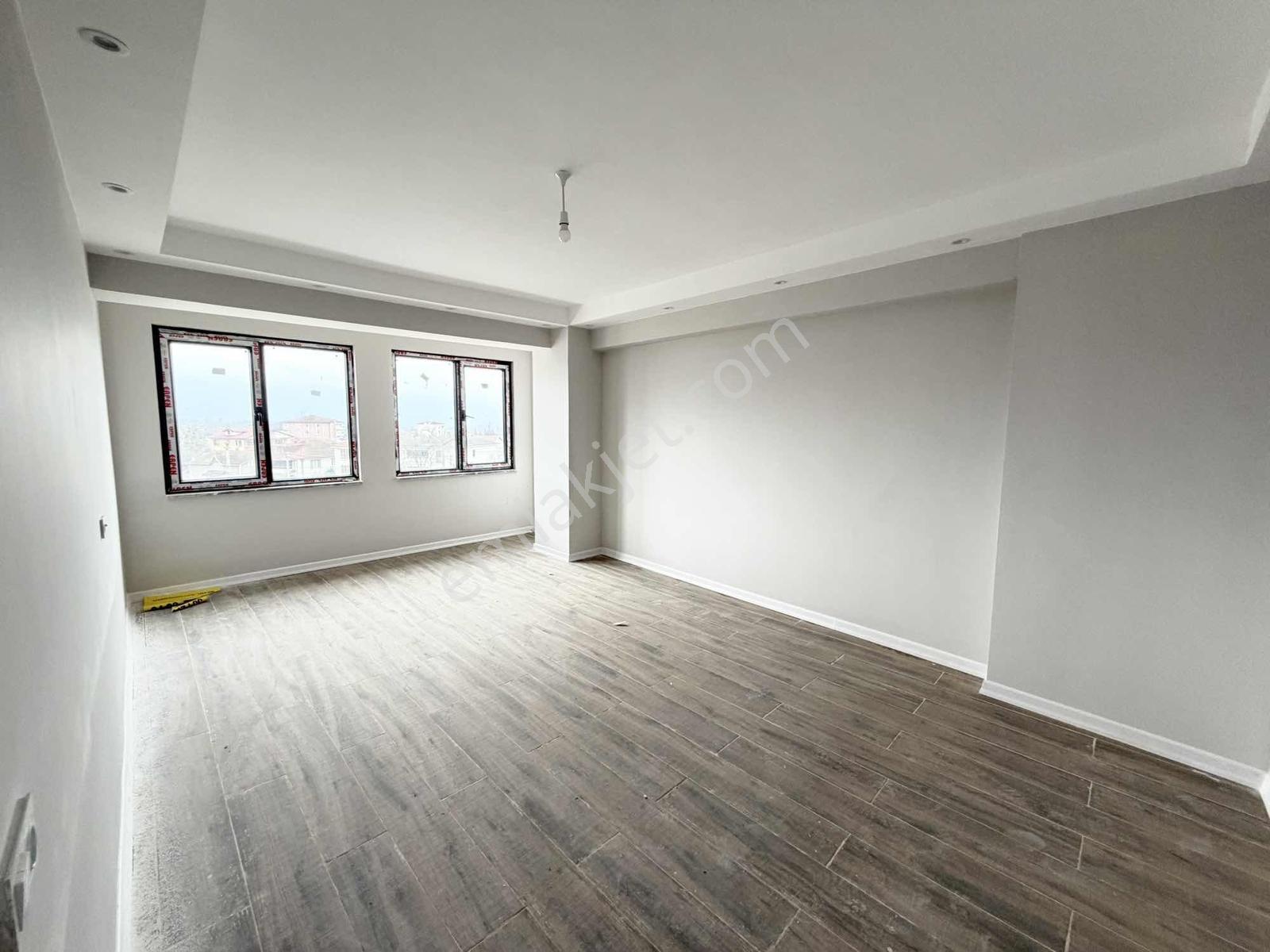 Emlak Evim Bayraktepe Mah. Kiralık Sıfır 2+1 - Görsel 13