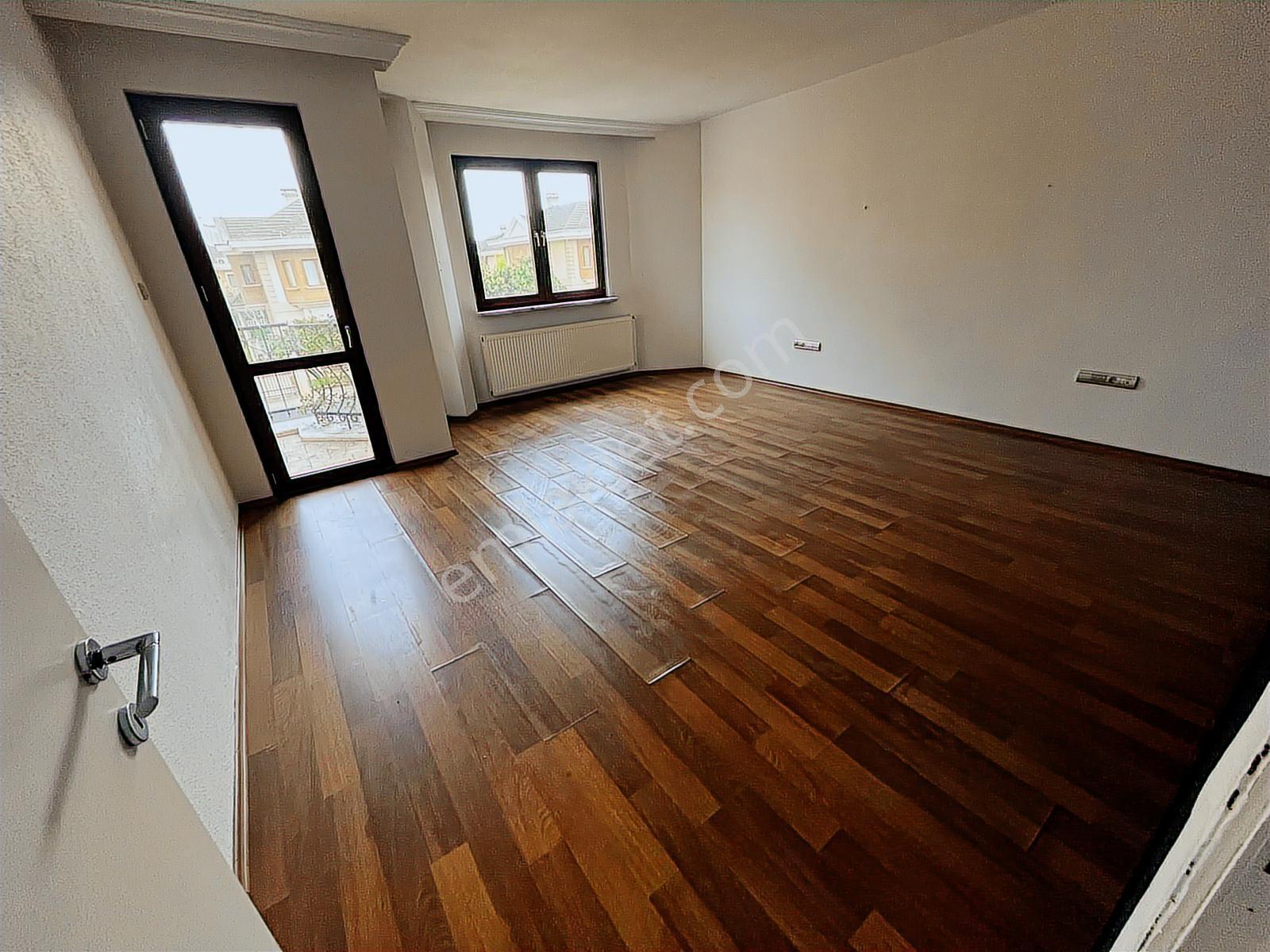 Riva Gymdn Yomra Kaşüstünde Palmiye Sites Fırsat Villa - Görsel 25