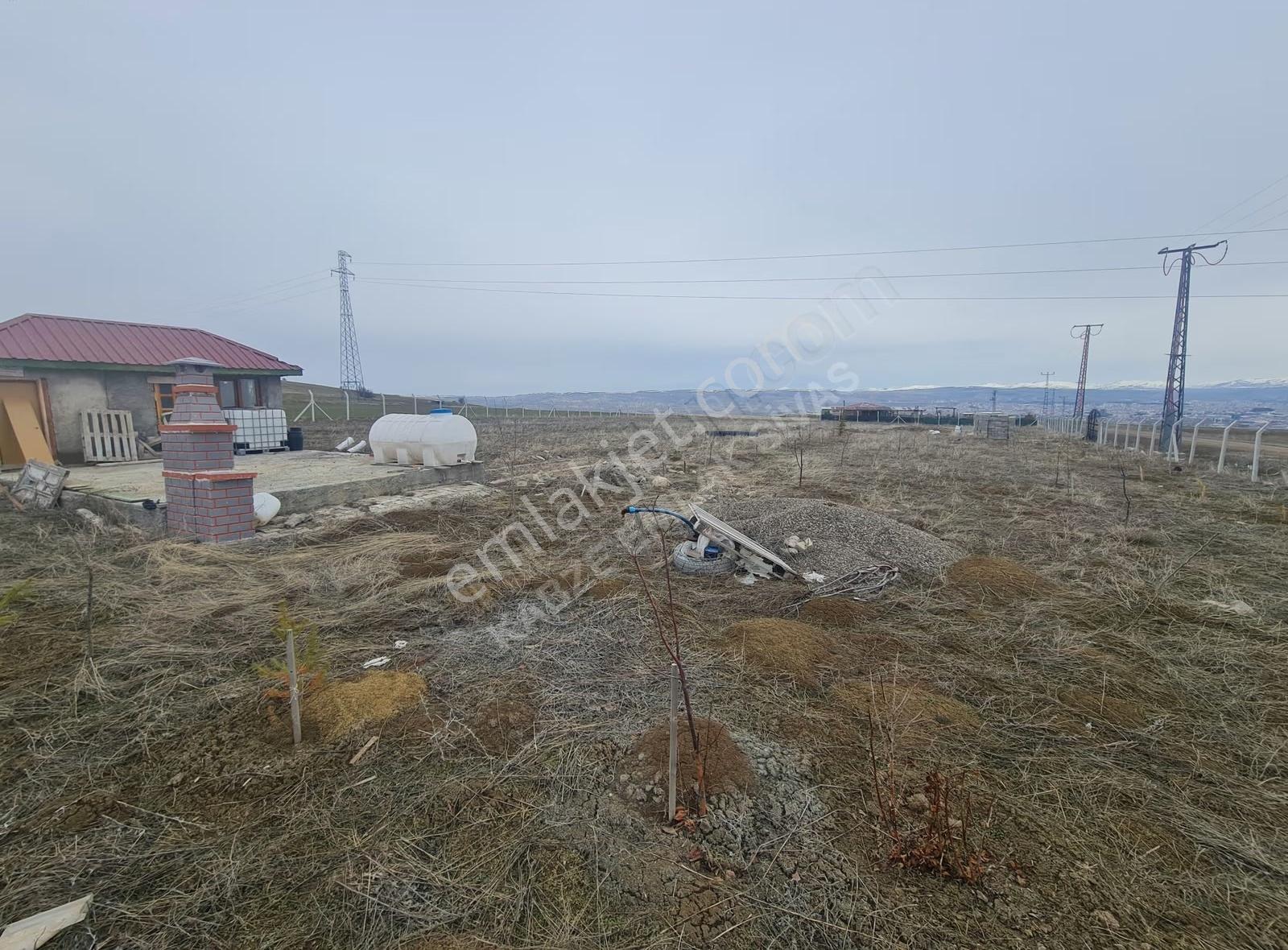 Sivas Mrk Esenyurt Mh.de 4263 Metre Kare Satılık Bahçe - Görsel 13
