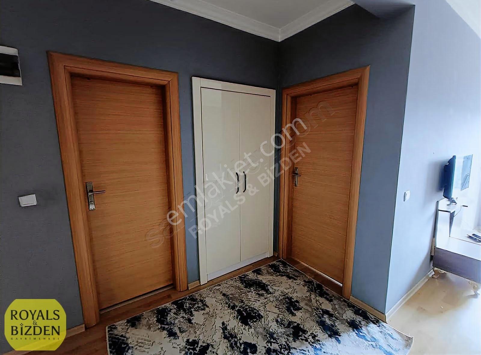 Tramvay Hattı Cepheli Site İçi Arakat Eşyalı 1+1 Kiralık Daire - Görsel 17