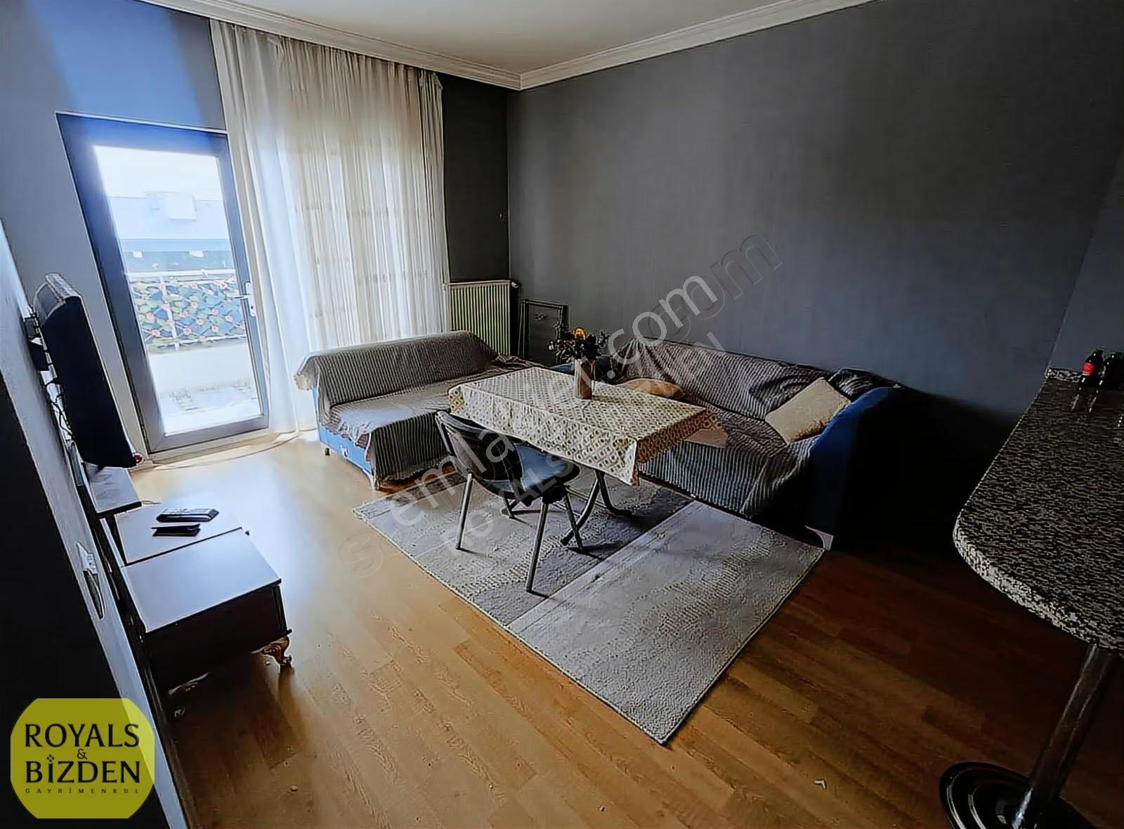 Tramvay Hattı Cepheli Site İçi Arakat Eşyalı 1+1 Kiralık Daire - Görsel 20