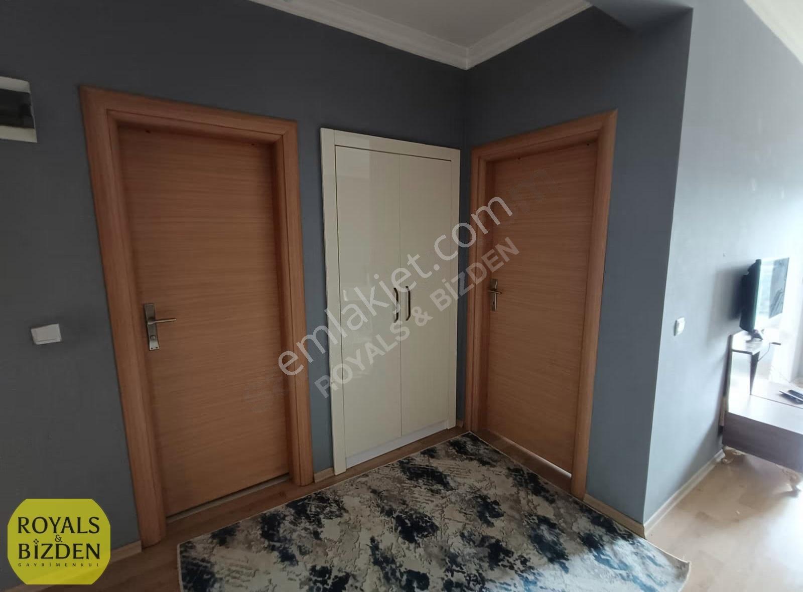 Tramvay Hattı Cepheli Site İçi Arakat Eşyalı 1+1 Kiralık Daire - Görsel 16