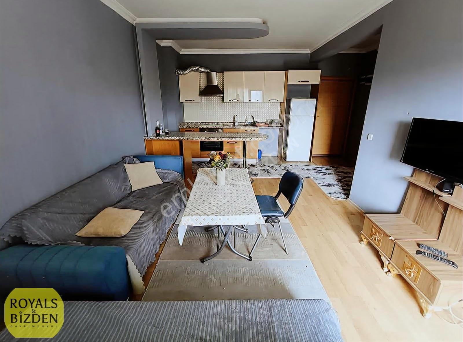 Tramvay Hattı Cepheli Site İçi Arakat Eşyalı 1+1 Kiralık Daire - Görsel 19