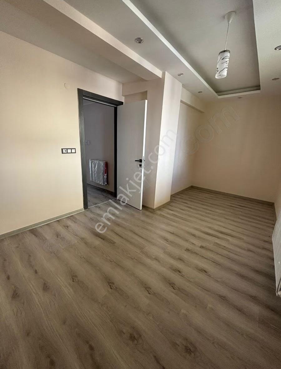 Cengiz Topel Mah. 1+1 Kiralık Daire - Görsel 3