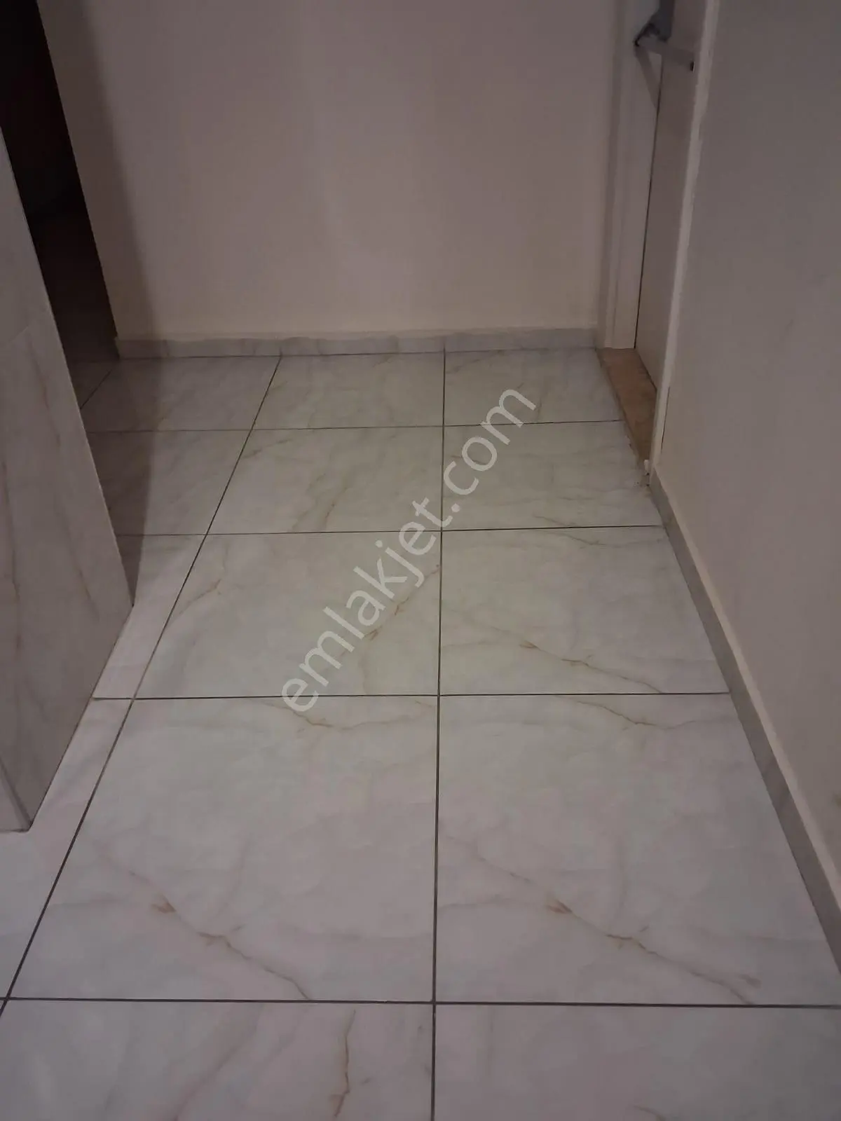 Merdivenköyde 2+1 Pay Ölçerli Lüks Daire Manzaralı 5 Senelik