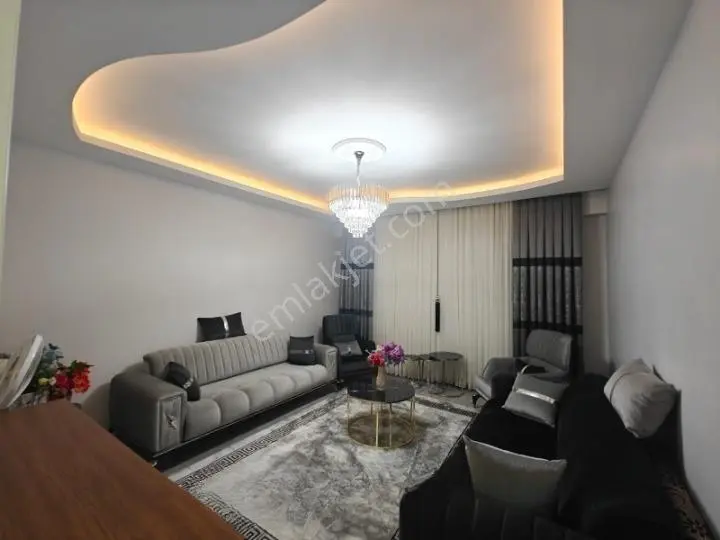 Fetih Cd. Total Pet. Arkası Çok Geniş Arakat Full Bakımlı 3+1