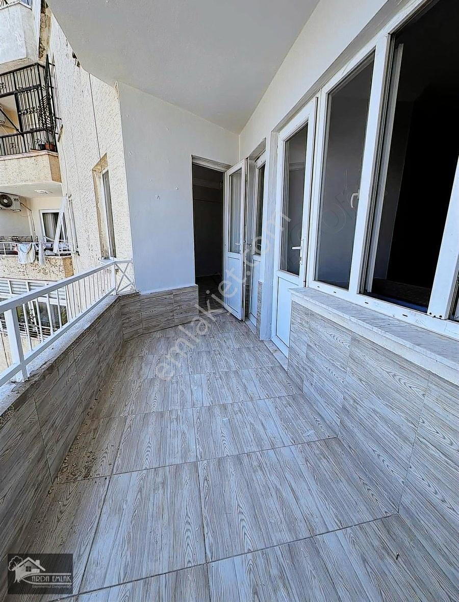 Arda'dan Mersin Yenişehir Gazi'de Satılık Site İçi Yapılı 3+1