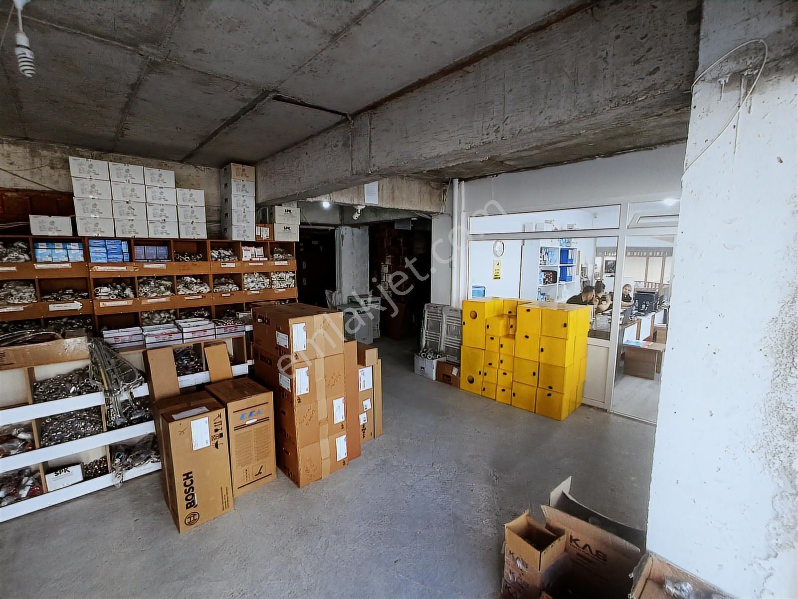 Şirinevlerde Kiralık Geniş Metrajlı İşyeri - Görsel 11