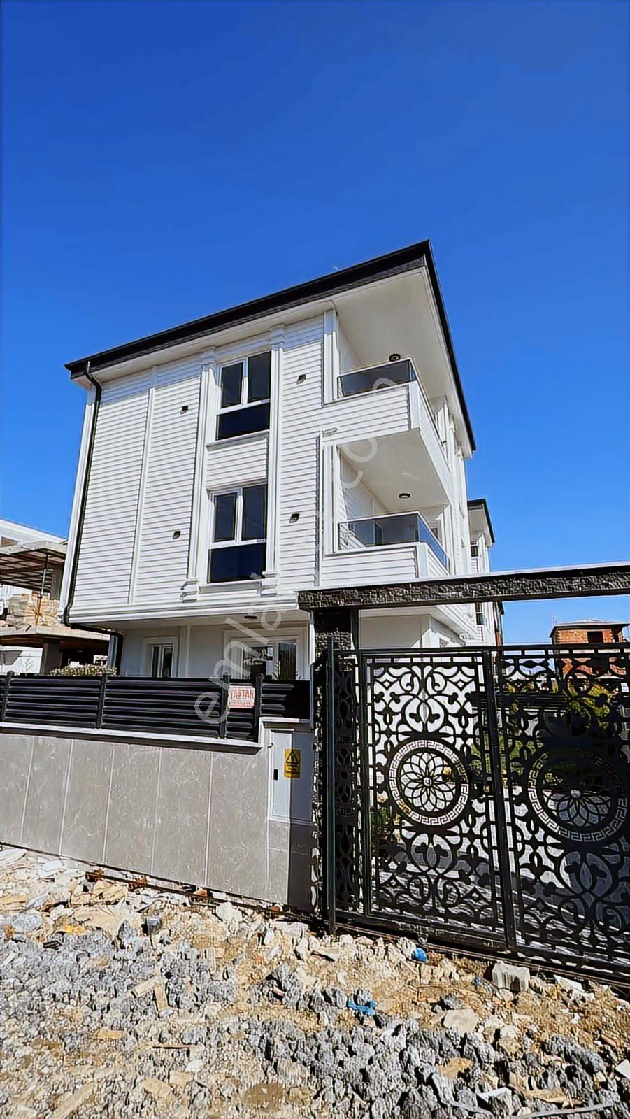 ꧁inforyap꧂ Satılık Denize Yürüme Mesafesinde 4+1 Tripleks Villa - Görsel 18
