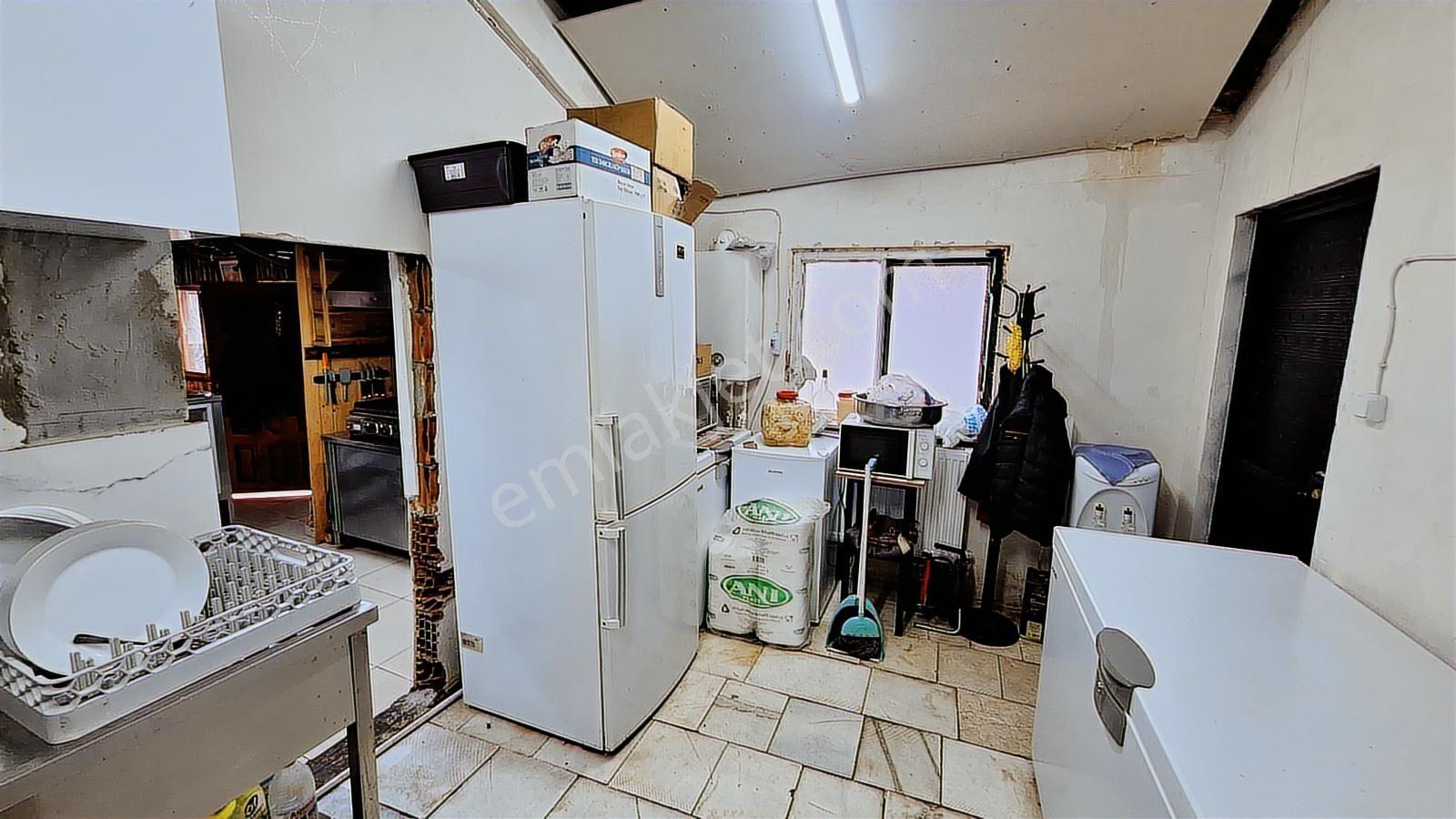 Körfez Yarımca Sahilde Devren Satılık Balık Restaurant - Görsel 16