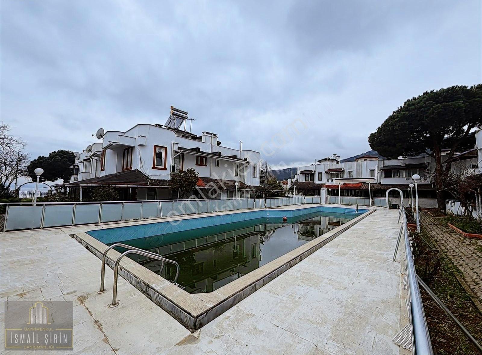 İsmail Şirinden Narlıda Denize Sıfır Havuzlu Sitede Dublex Villa - Görsel 22