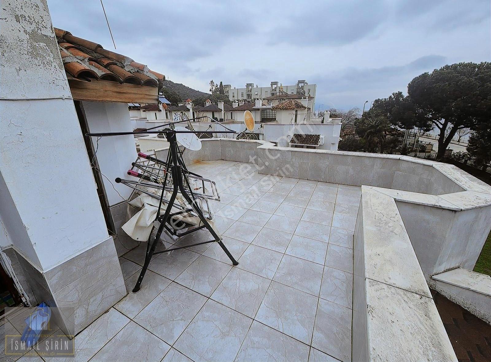 İsmail Şirinden Narlıda Denize Sıfır Havuzlu Sitede Dublex Villa - Görsel 29