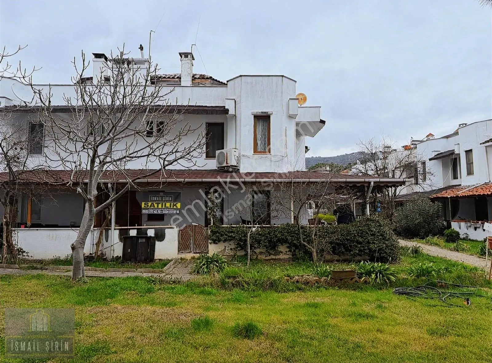 İsmail Şirinden Narlıda Denize Sıfır Havuzlu Sitede Dublex Villa