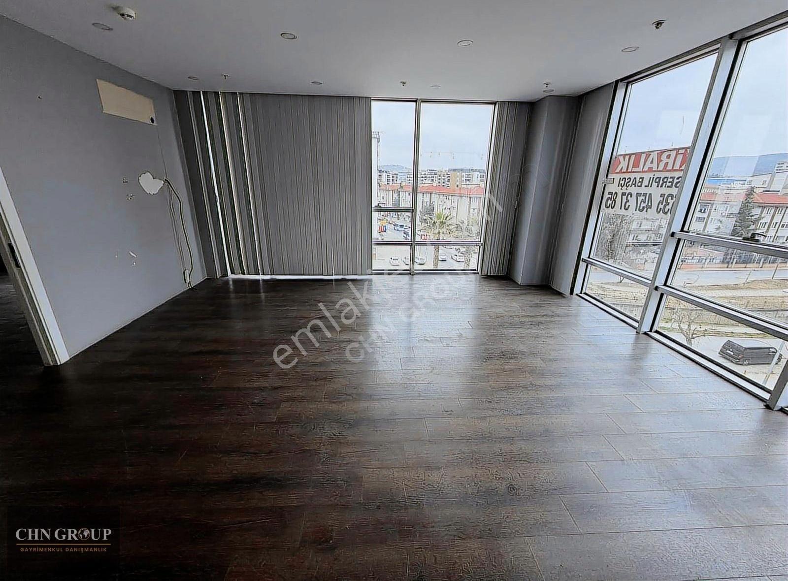 Tuzla Ticaret Merkezinde Muhteşem Konumda Kiralık Ofis - Görsel 16