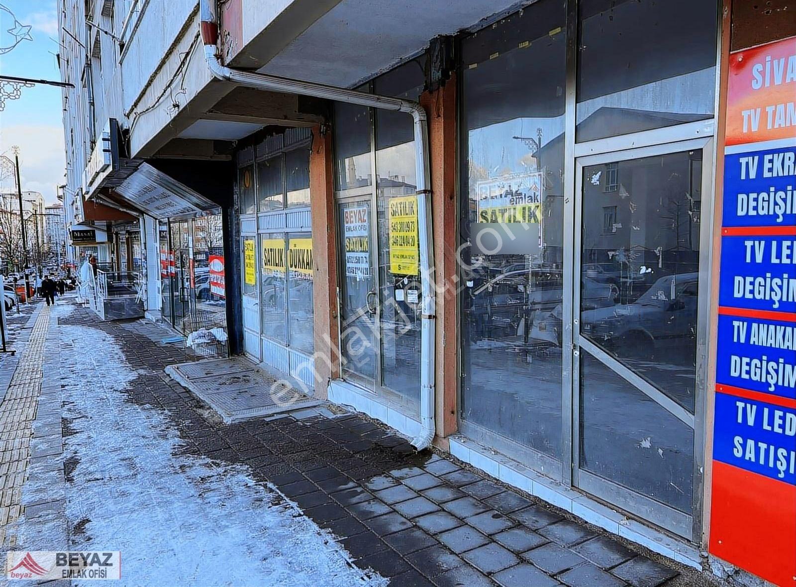 Beyaz Emlak'tan Sivas Lisesi Karşısı Satılık Dükkan - Görsel 8