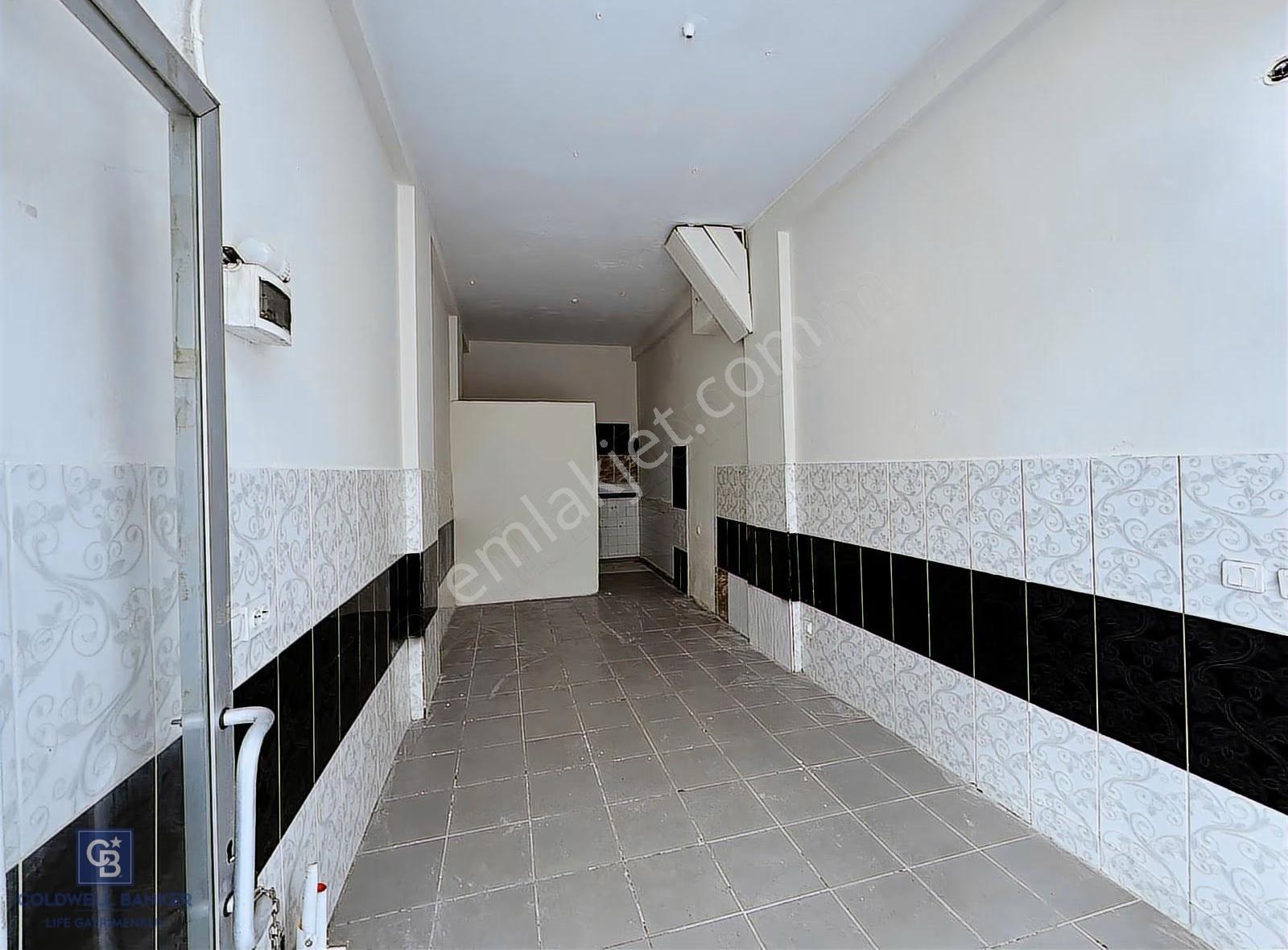 Karşıyaka Çarşı Spotçular Sokağında Satılık 20 M2 Bacalı Dükkan - Görsel 3