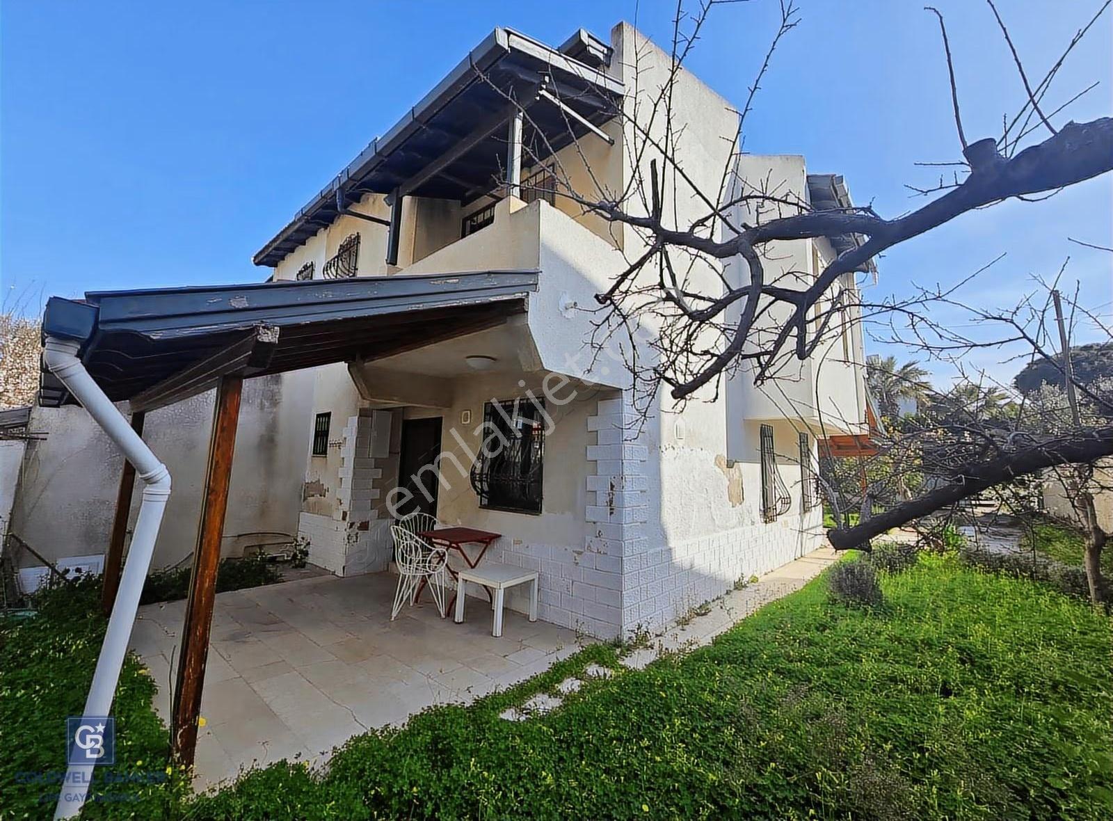 Çeşme Alaçatı Da Satılık Bahçeli 3+1 Villa - Görsel 28