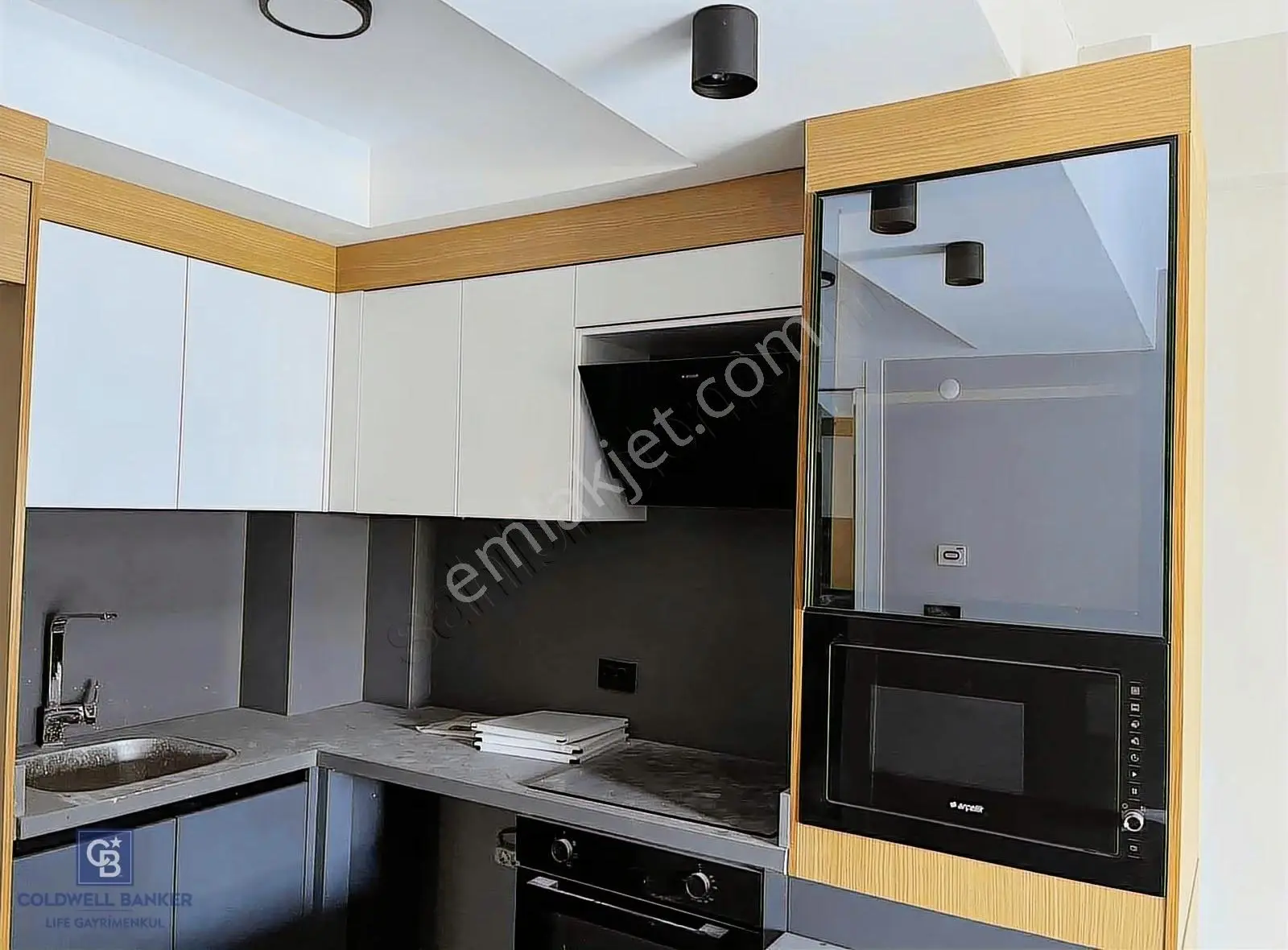Çiğli Azel Deluxe Sitesi Havuz Cephe Satılık 2+1 Daire - Görsel 2