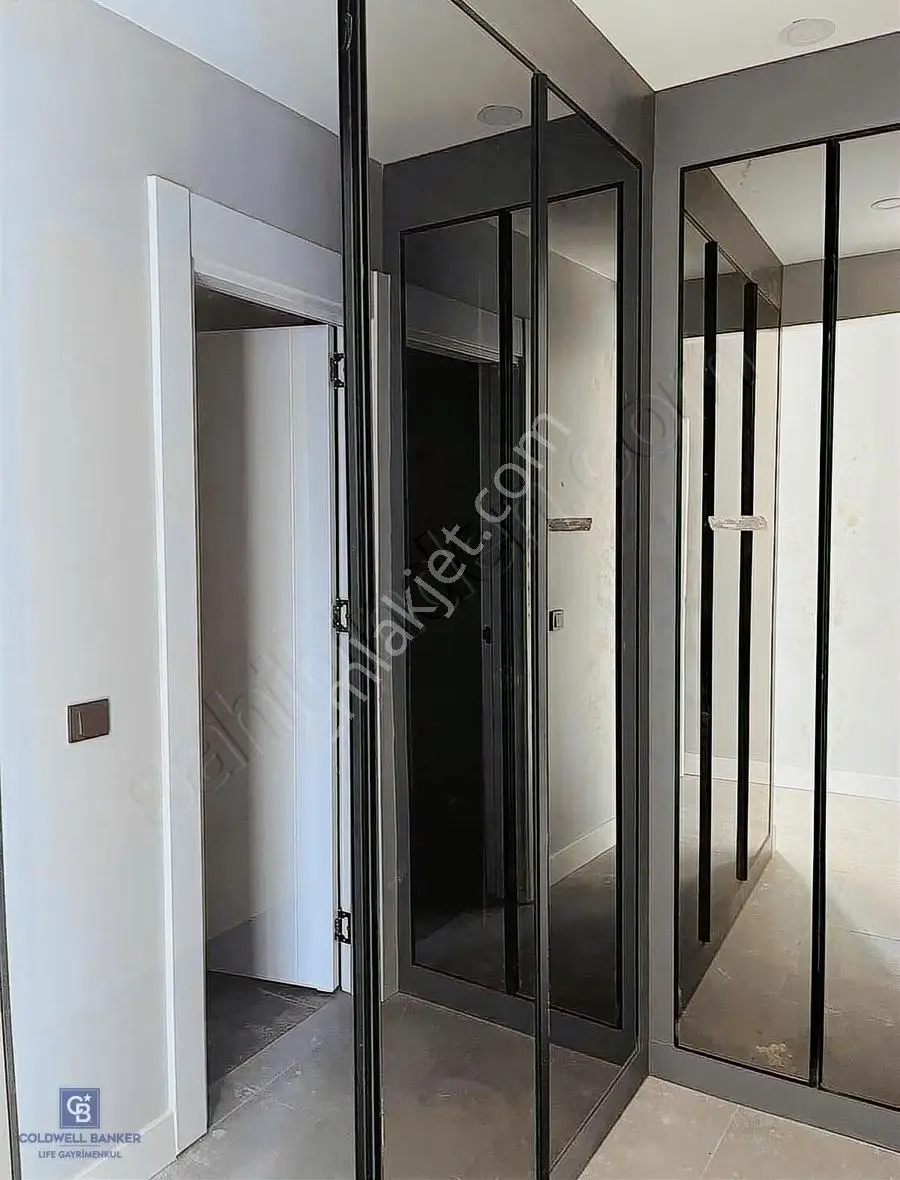 Çiğli Azel Deluxe Sitesi Havuz Cephe Satılık 2+1 Daire - Görsel 3
