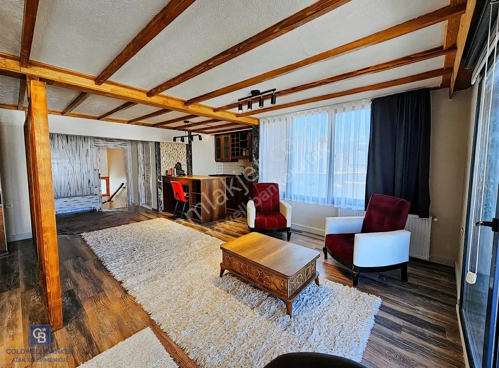 Güzelbahçe/yalı Mah. 5+2 Havuzlu Denize 50 Metre Satılık Villa