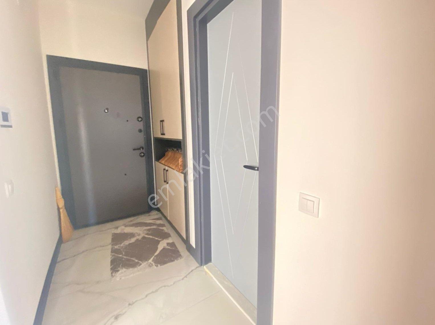 Karınca'dan Deniz Mh'de Doğalgazlı Havuzlu 1+1 Satılık - Görsel 12