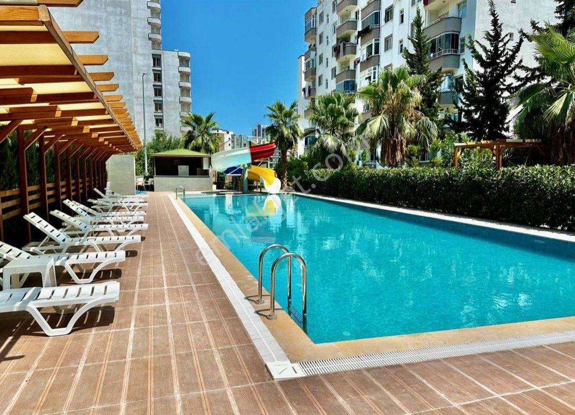 Karınca'dan Deniz Mh'de Doğalgazlı Havuzlu 1+1 Satılık