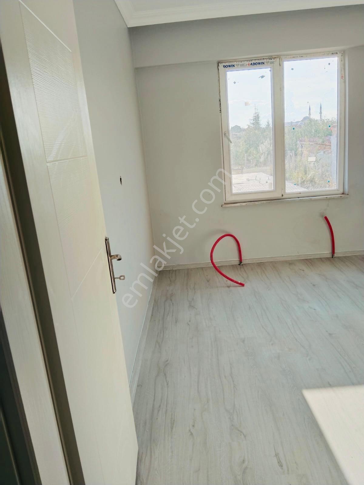 Uşak Merkeze Yakın 350m2 Arsa İçerisinde 1+1 Müstakil Ev Satılık - Görsel 10