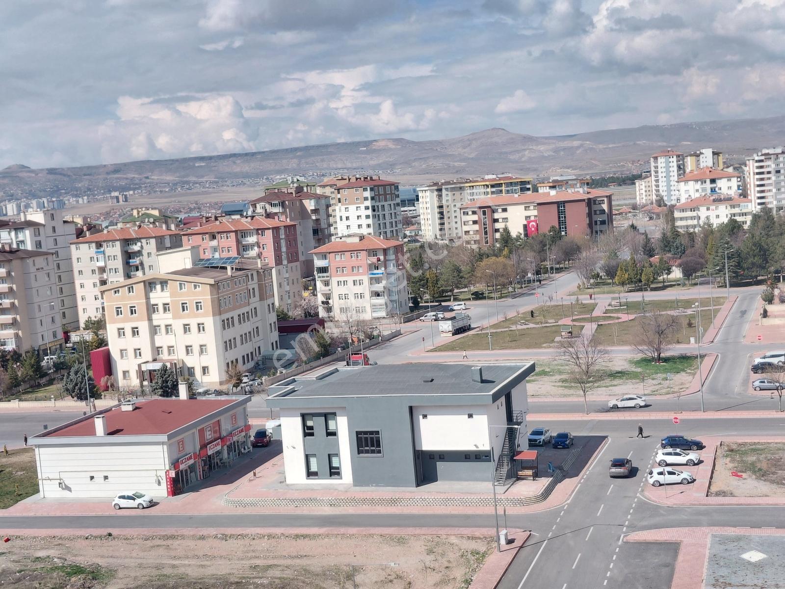 Zümrüt Mahallesi 3+1 Ara Kat Güney Batı Cephe Satılık Daire - Görsel 14