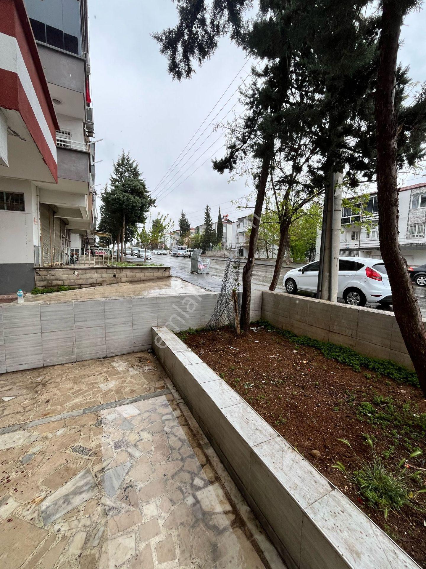 Gazikent 19 Nolu Cadde Üzeri 80 Metre Dükkan Otobüs Güzergahında - Görsel 7