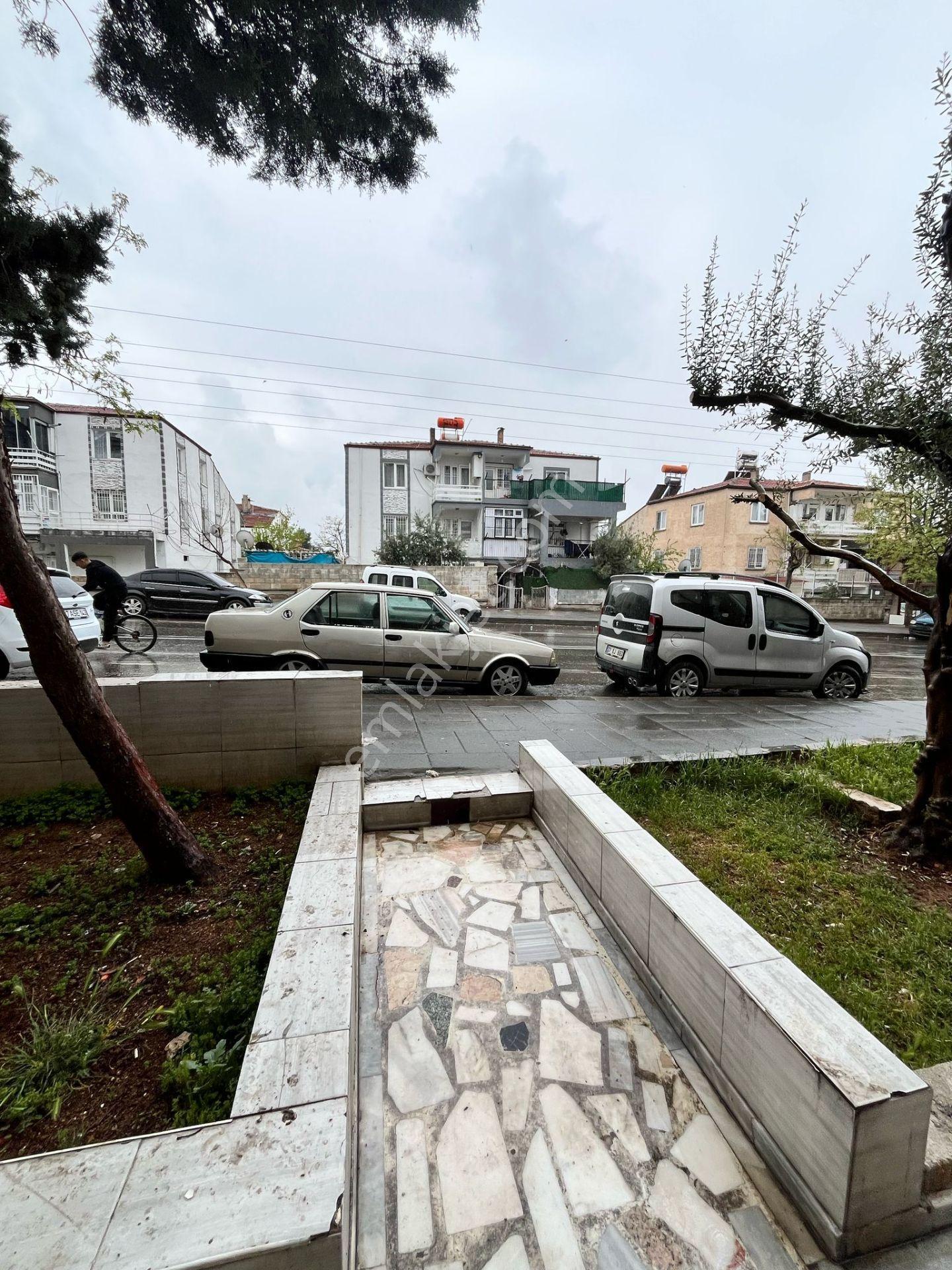 Gazikent 19 Nolu Cadde Üzeri 80 Metre Dükkan Otobüs Güzergahında - Görsel 10