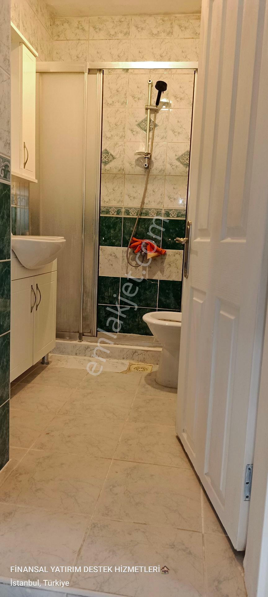 Ümraniye Çamlık İkbal Caddesi Üzerinde Merkezi Lokosyonda Ulaşım 2+1 90 Metre Balkonlu Boyalı - Görsel 9