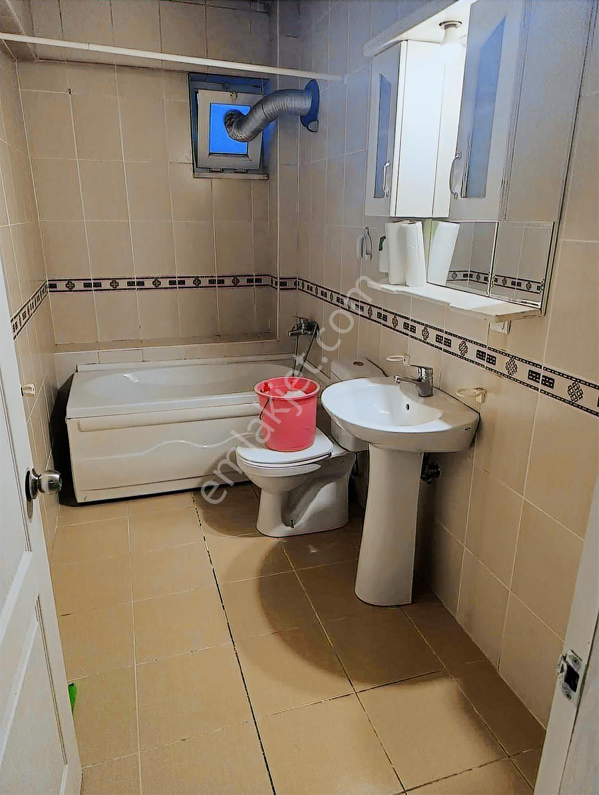 Yalova Fatih Cad Yakınında Otoparklı Eşyalı 1+1 Satılık Daire - Görsel 2
