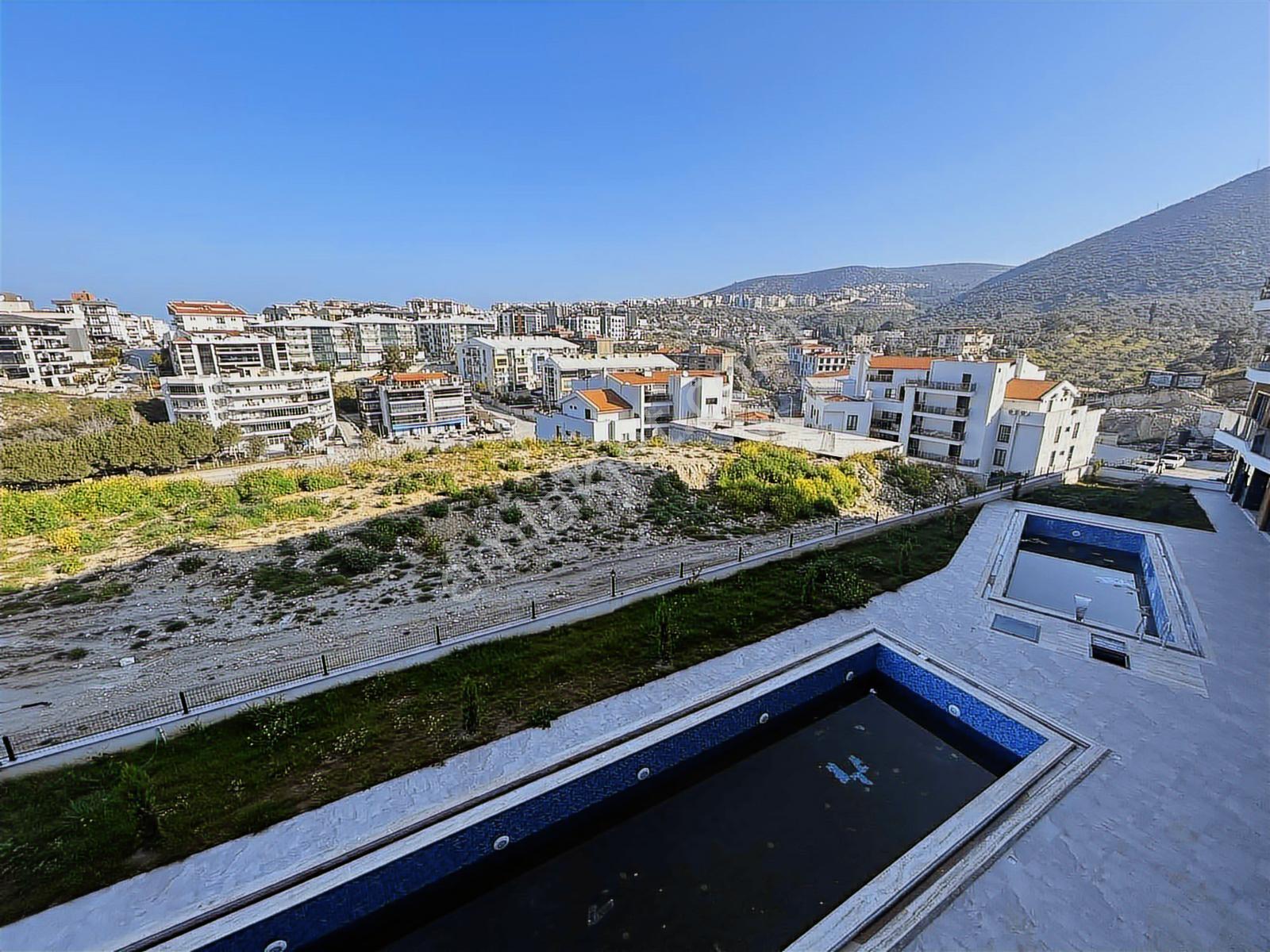 Acill Kuşadası Merkez Havuzlu Sitede Sıfır 2+1 Rezidans Daire. - Görsel 18