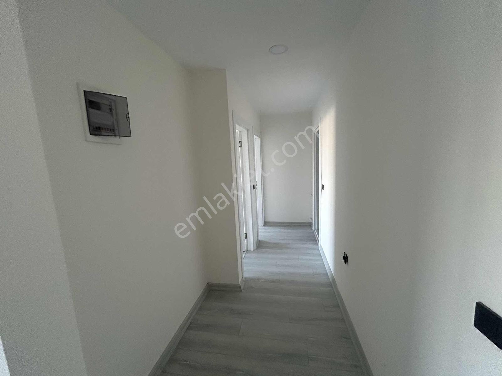 Acill Kuşadası Merkez Havuzlu Sitede Sıfır 2+1 Rezidans Daire. - Görsel 6