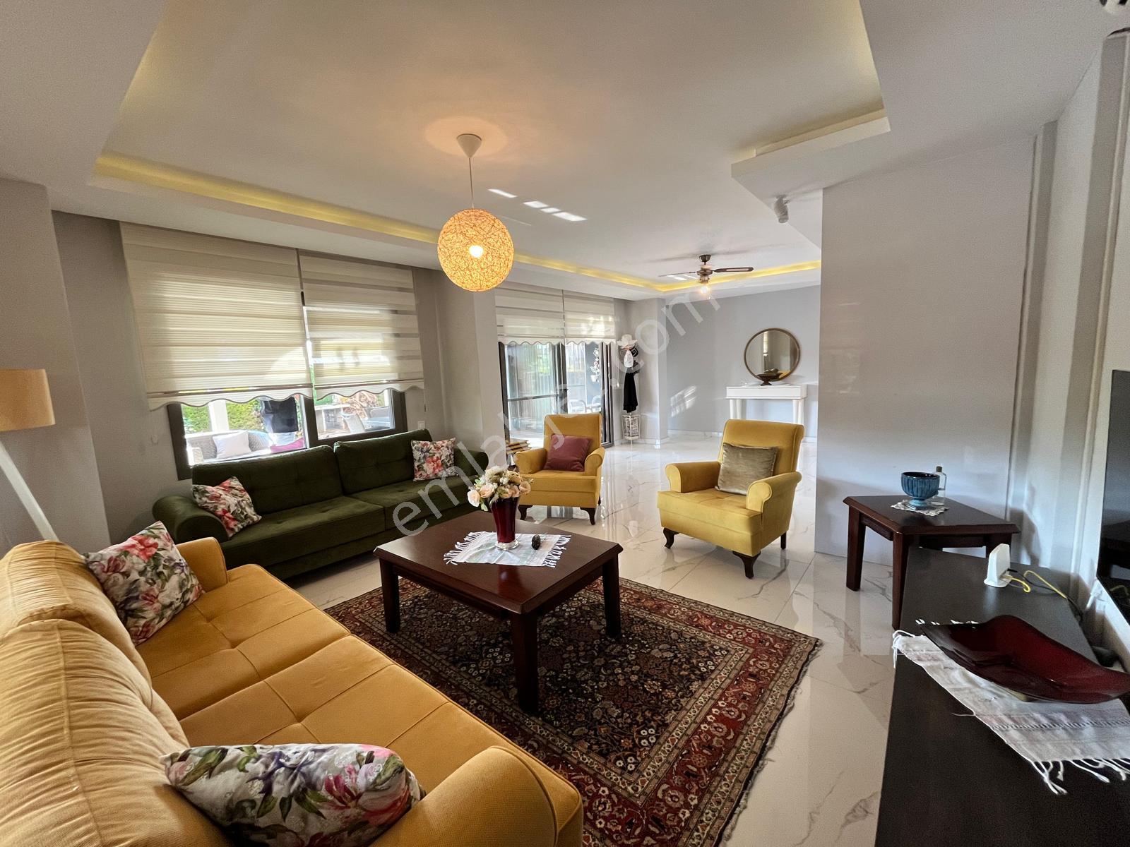 Karaova'da Avm Yanı Palm 34 Sitesi'nde Satılık 4+1 Villa - Görsel 13