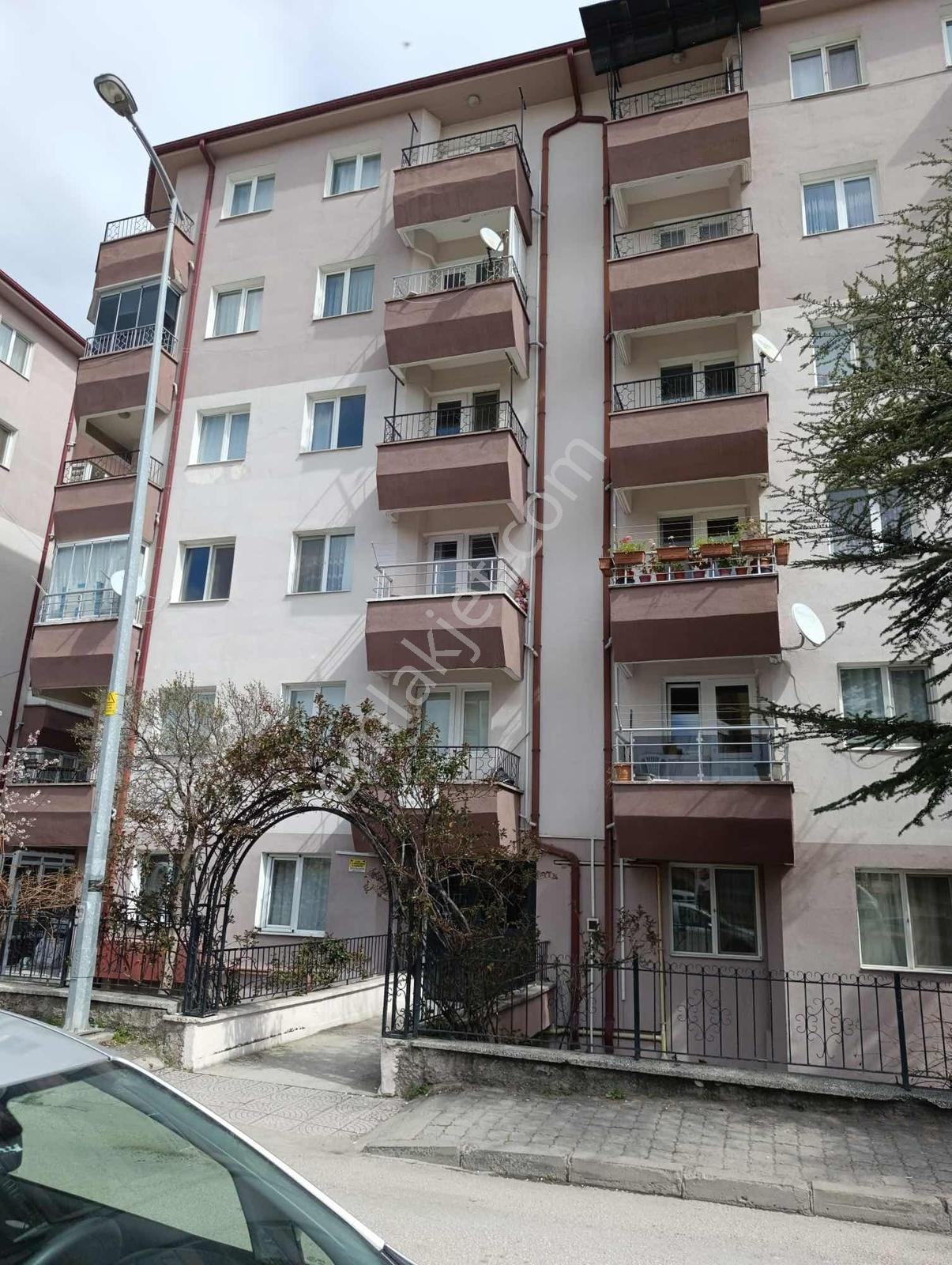 Ekin Group'tan Şehir Merkezinde 3+1 Full Yapılı Kilerli Daire - Görsel 14