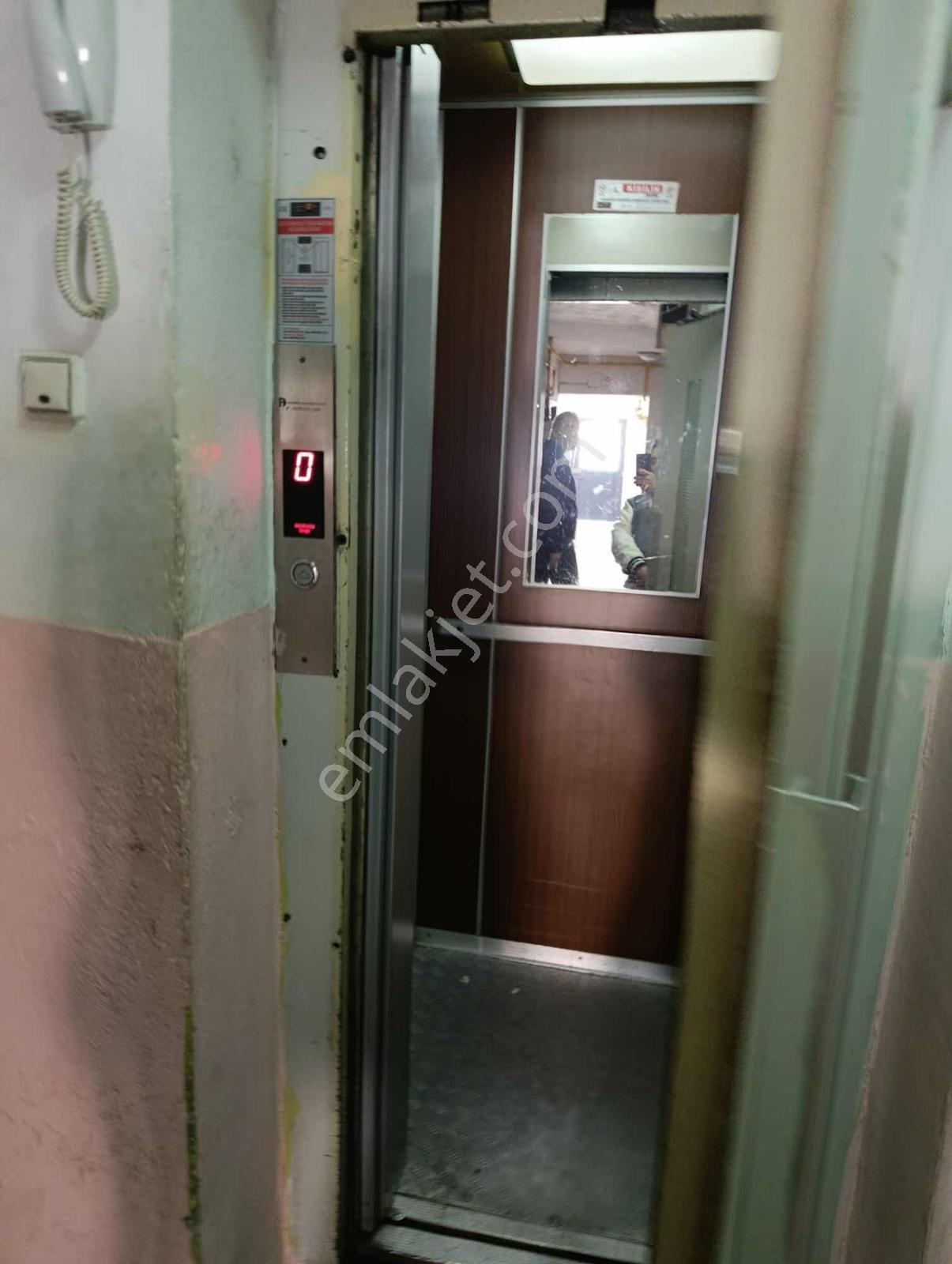 Ekin Group'tan Şehir Merkezinde 3+1 Full Yapılı Kilerli Daire - Görsel 16