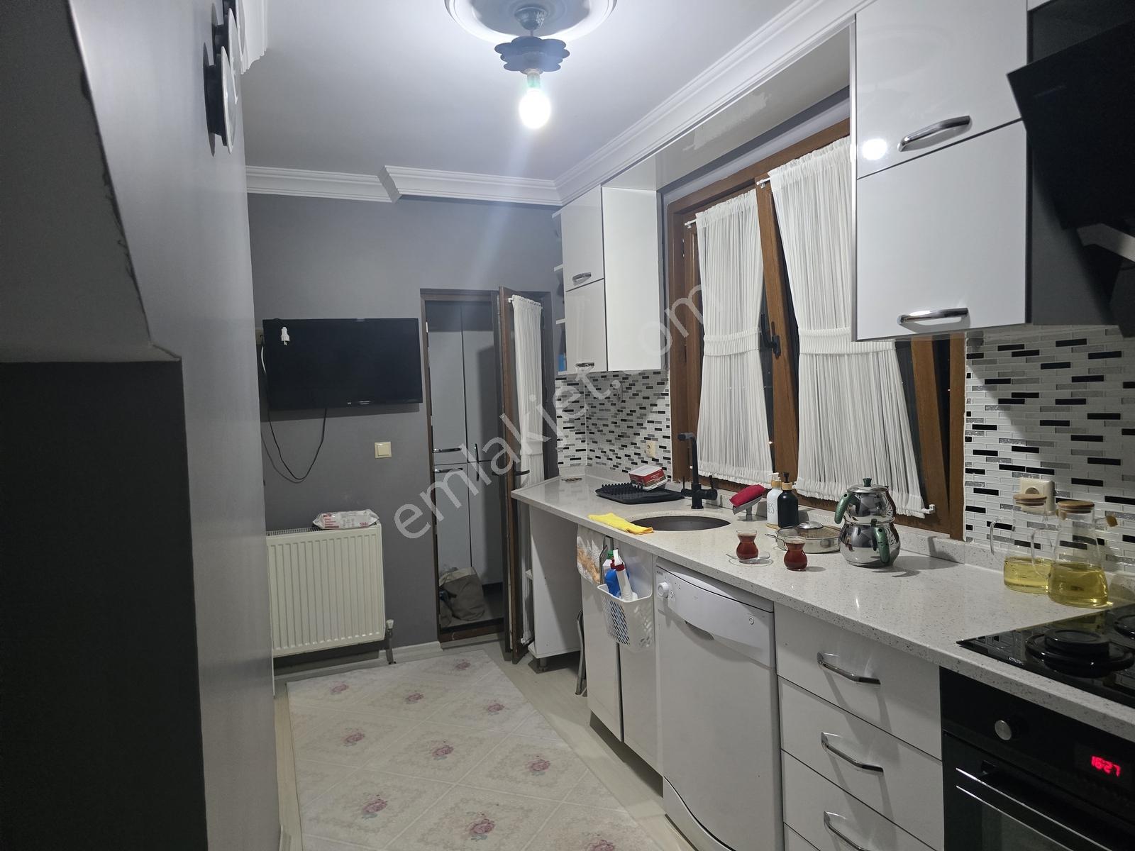 Pendik Ahmetyesevi Mahallesinde Satılık Dublex 3+2 - Görsel 33