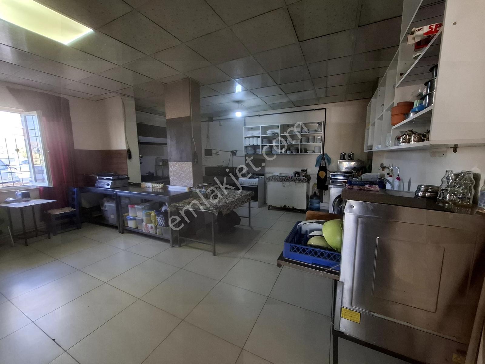Hakev'den Erdemoğlu'nda Ana Yolda Devren Satılık Restoran - Görsel 9