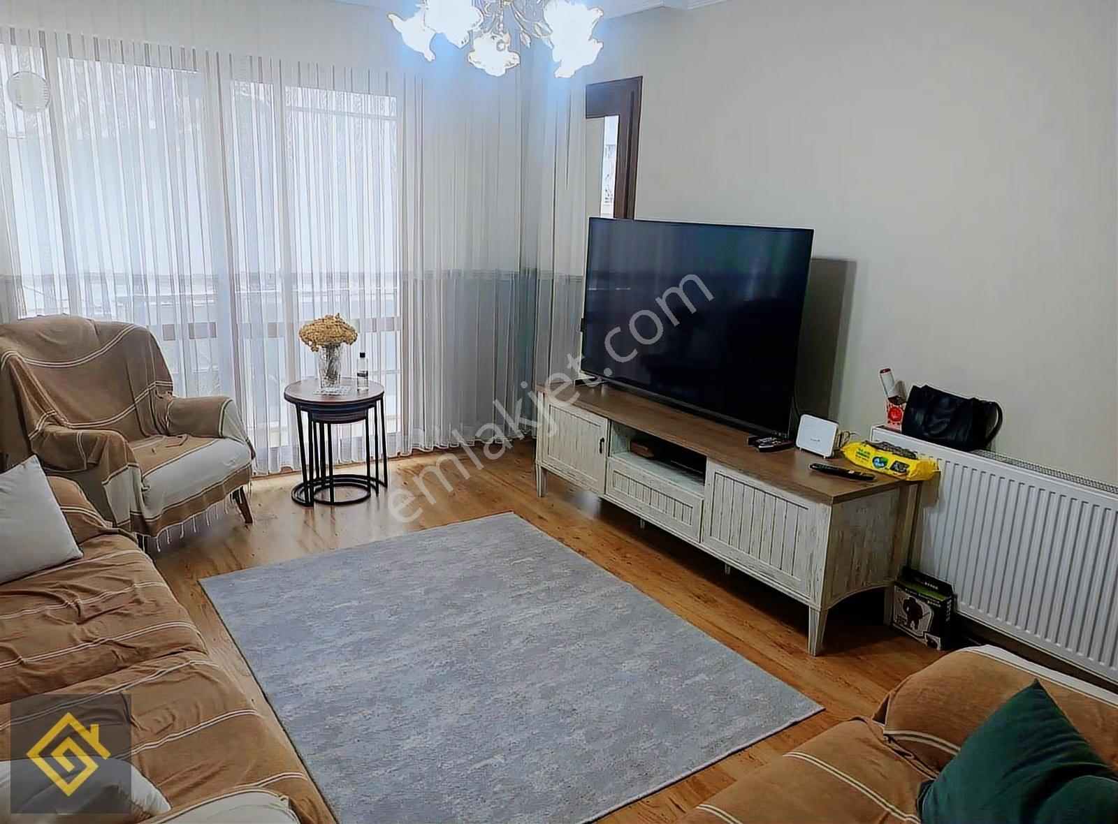 Kuşadası Merkez Sahile 200 Mt.doğalgazlı 3+1 Arakat 6.000.000 Tl - Görsel 3
