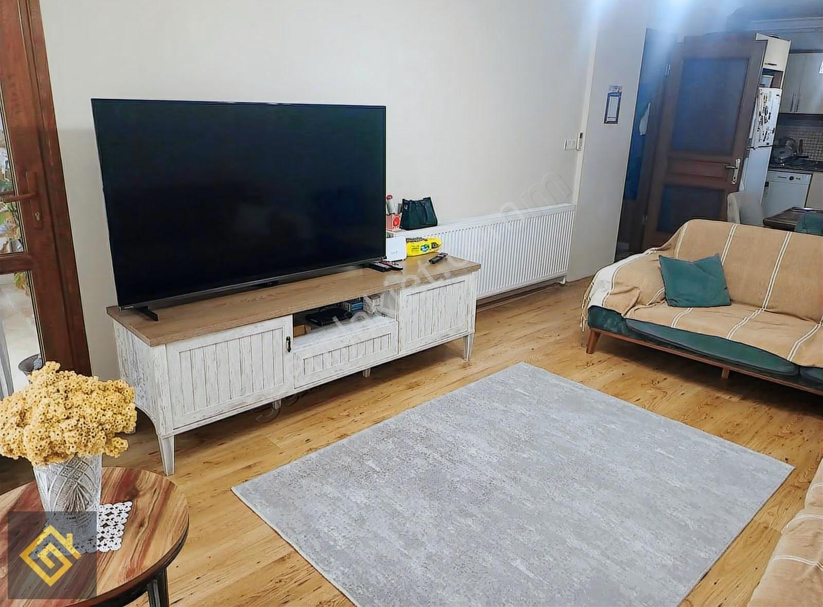 Kuşadası Merkez Sahile 200 Mt.doğalgazlı 3+1 Arakat 6.000.000 Tl - Görsel 6