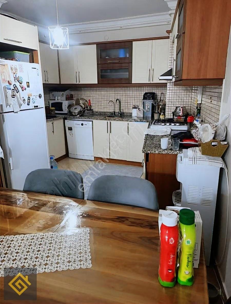 Kuşadası Merkez Sahile 200 Mt.doğalgazlı 3+1 Arakat 6.000.000 Tl - Görsel 8