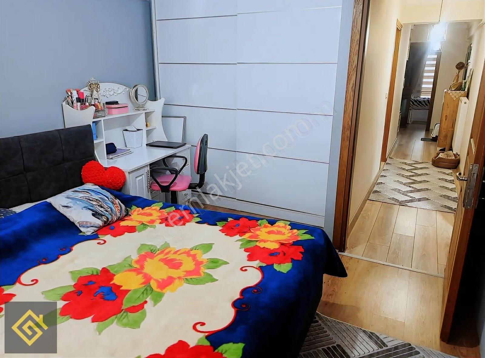 Kuşadası Merkez Sahile 200 Mt.doğalgazlı 3+1 Arakat 6.000.000 Tl - Görsel 10