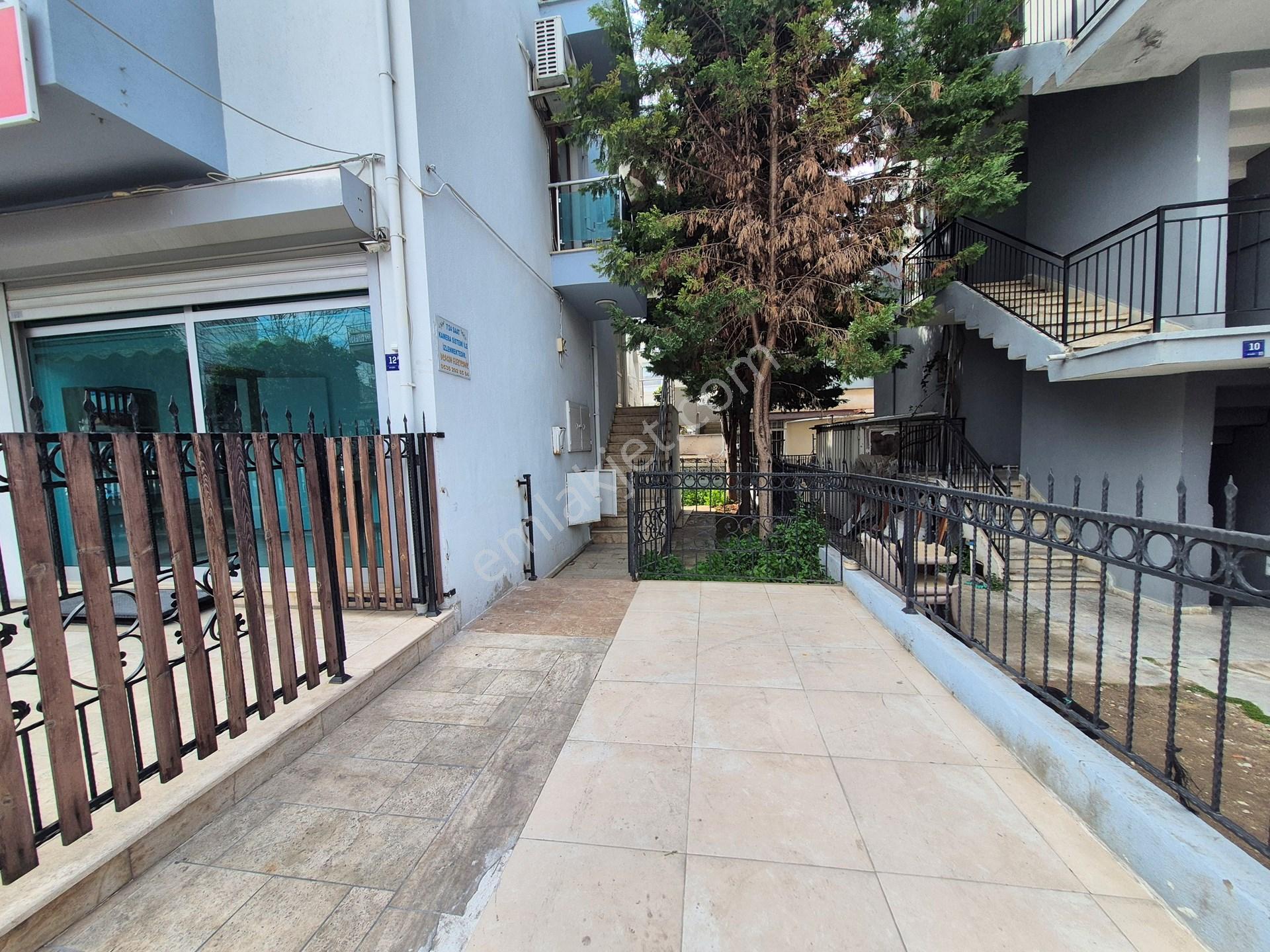 Kuşadası Cumhuriyet'te Merkezi Konumda Kiralık 100 M² Ticari Depo Fırsatı - Görsel 3