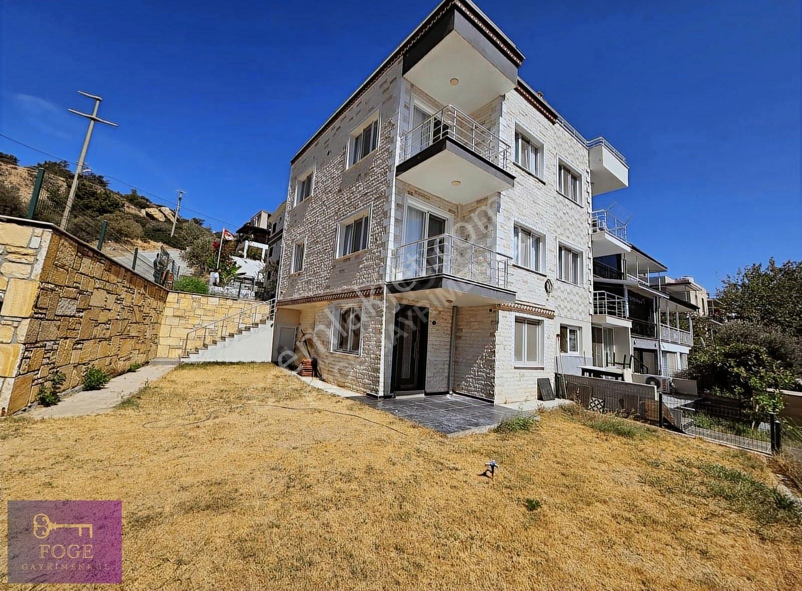 Yenifoça Burunucu'nda Satılık 4+1 Tripleks Villa - Görsel 8