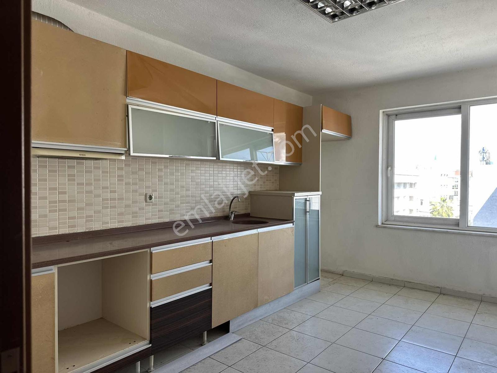 Antalya Serik İşler Caddesinde Yüksek Tabela Değerli 3+1 150 M² - Görsel 10