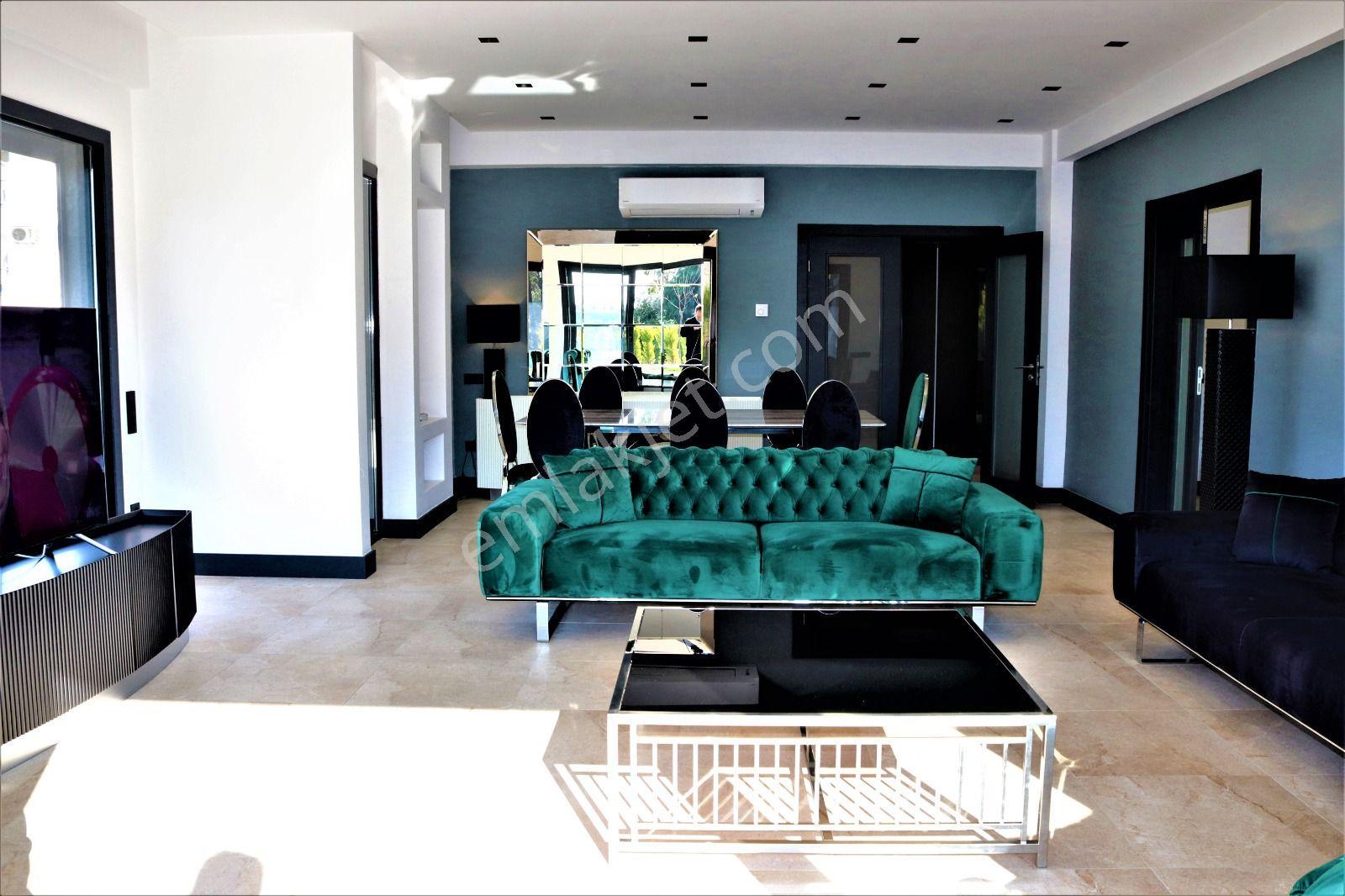 Kuşadası Marina Priva Da 4+1 Daire 250m² Bahçe Araç Takasına Açık - Görsel 8
