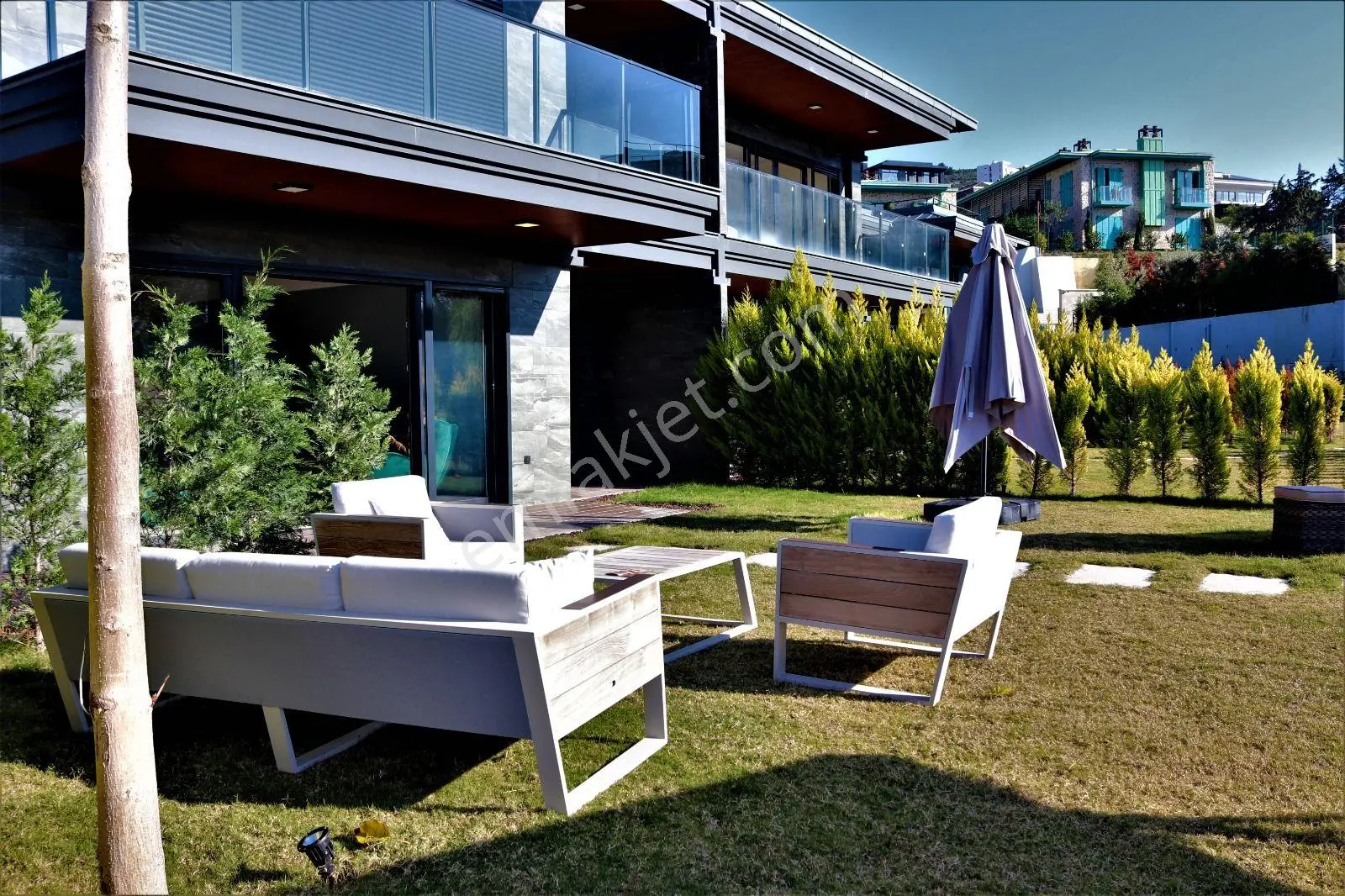Kuşadası Marina Priva Da 4+1 Daire 250m² Bahçe Araç Takasına Açık - Görsel 3