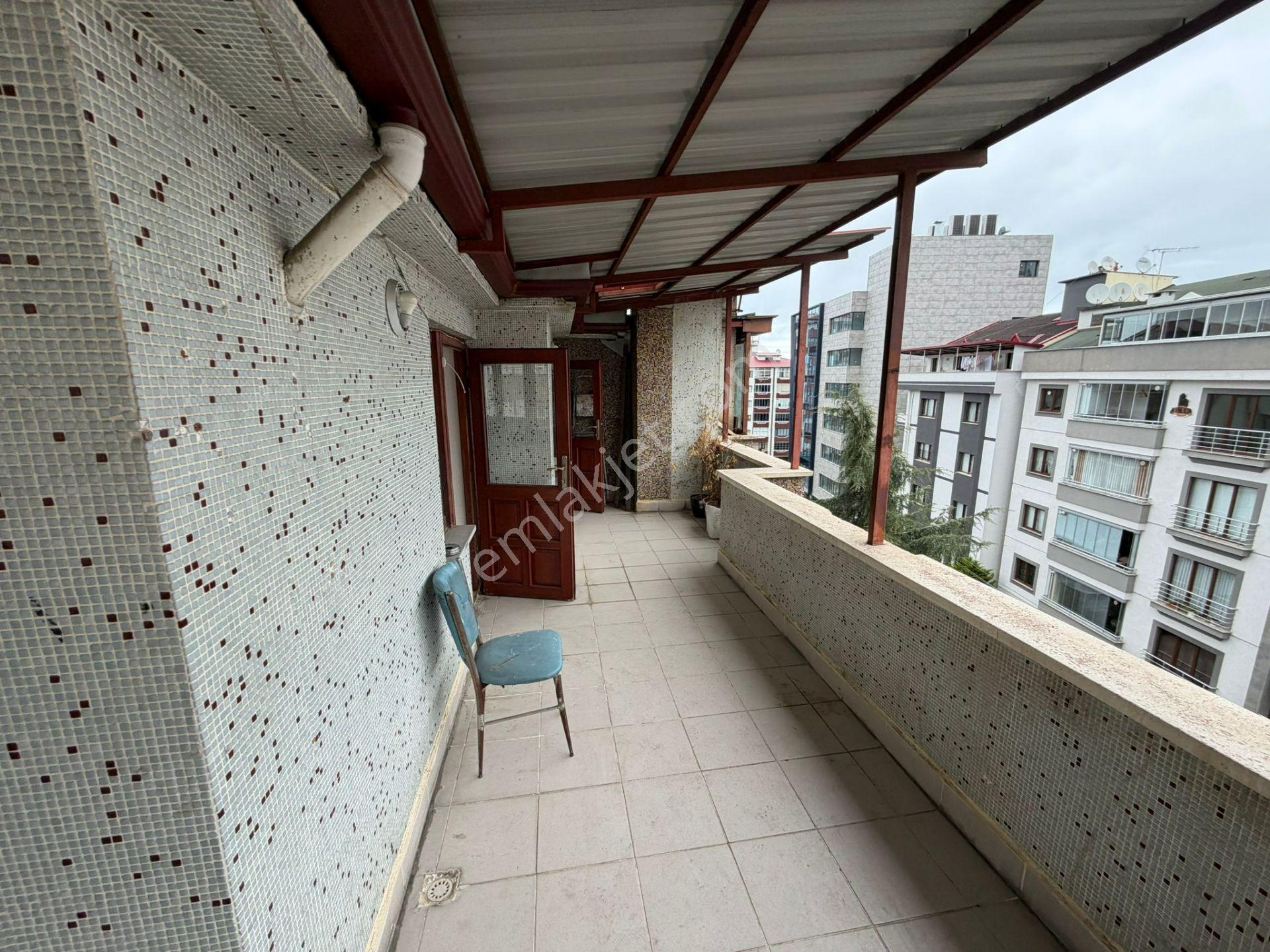 Küçükler Gayrimenkulden Karşıyaka Da Kiralık Daire - Görsel 15